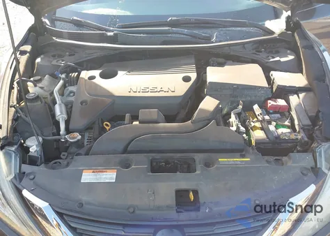 2017 Nissan Altima 2.5 S z USA, uszkodzony, nr VIN 1N4AL3AP0HC136556